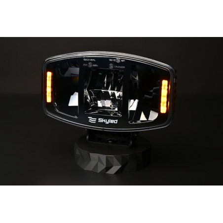 Halogen dalekosiężny LED